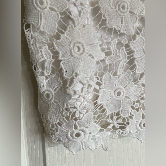 👚ESPRIT Lace Sleeveless Top - Picture 4 of 7